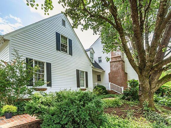 3rd image of 7220 Westhampton Pl