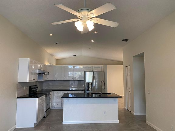 4th image of 7042 Chesapeake Circle