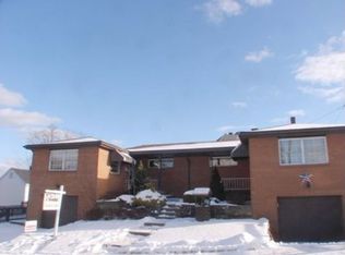 442 Grove St, Greensburg, PA 15601