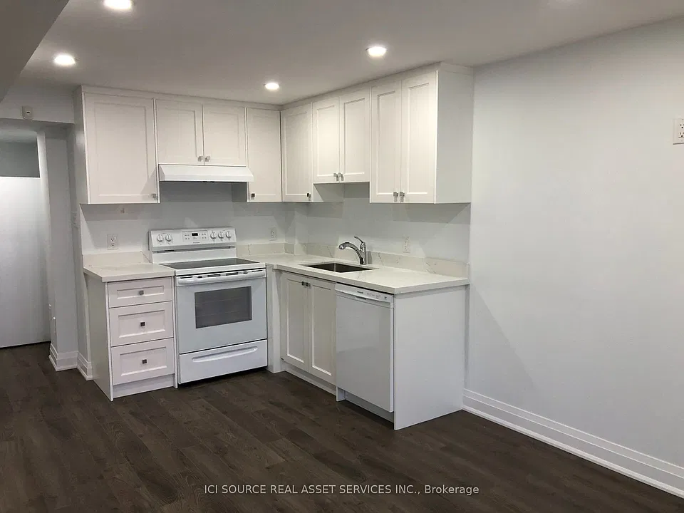 147 Walter Sinclair Ct #LOWER LEVEL