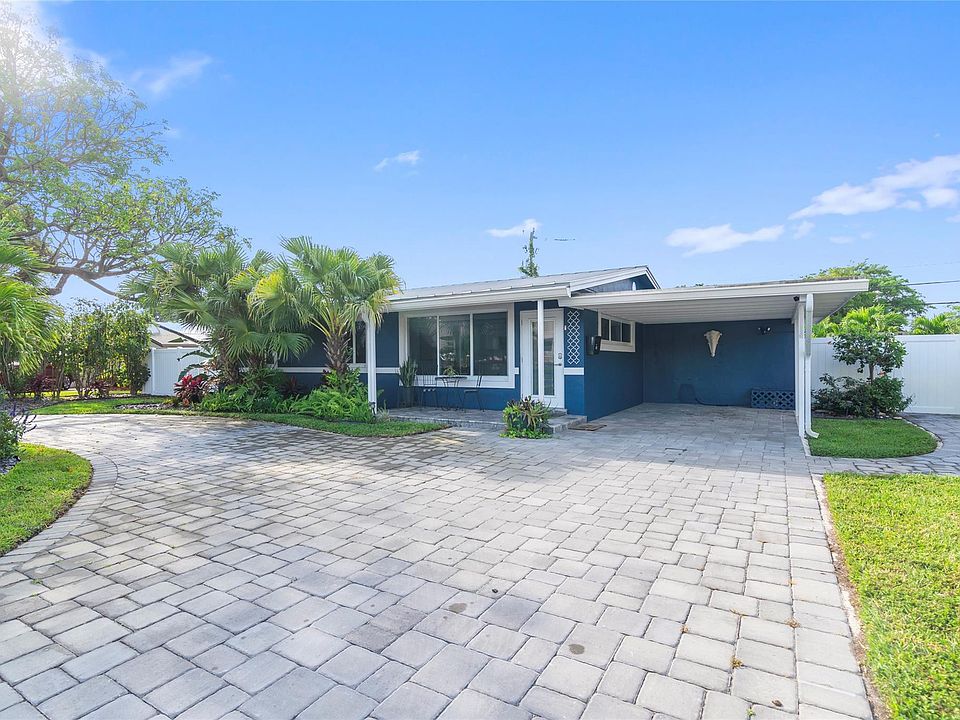 1st image of 300 NE 27th Drive