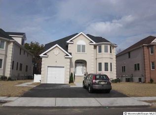 21 White Dove Ct, Lakewood, NJ 08701