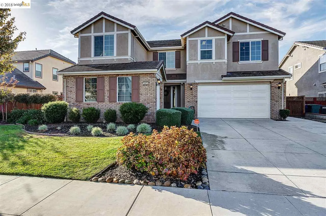 5670 Daffodil Dr photo 1