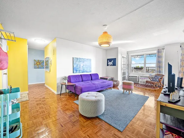 2550 Olinville Ave APT 13A, Bronx, NY 10467