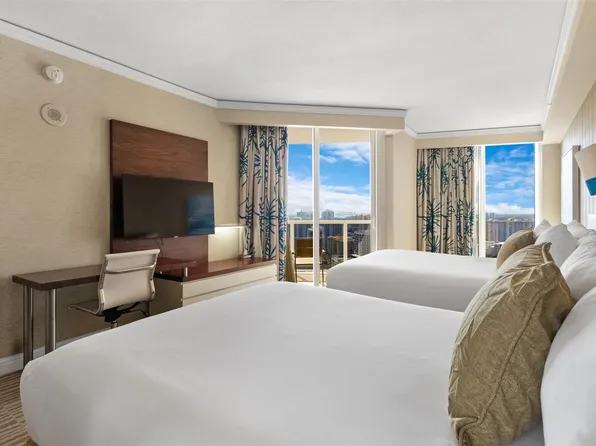 18001 Collins Avenue #2615, Sunny Isles Beach, FL 33160