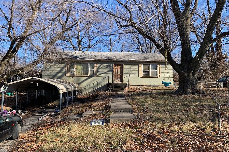 1st image of 2921 Farley Ave