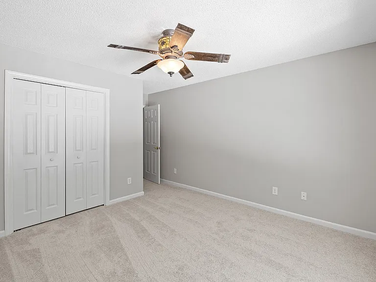 3425 Coach Lantern Ave — Photo 37