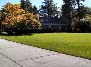 1207 W Saint Andrews Rd, Midland, MI 48640