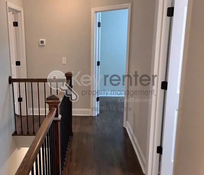3583 Crompton St — Photo 16