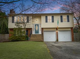 8 Widgeon Dr, Bayville, NJ