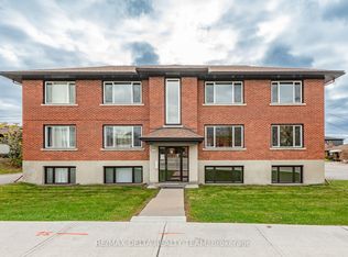 416 Dovercourt Ave #6, Ottawa, ON K2A 0T1