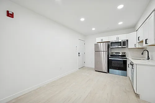 5530 Boyer St #2 Photo 1