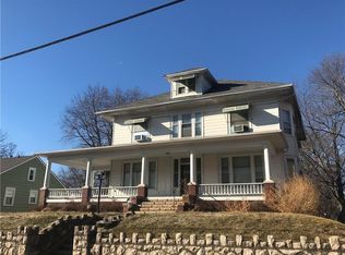 1810 S 20th St, Saint Joseph, MO 64507