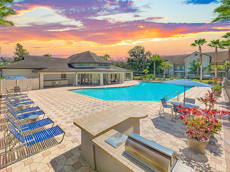 MAA Tampa Oaks — Photo 5
