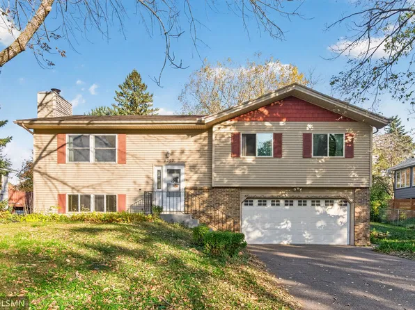4292 Heritage Dr, Vadnais Heights, MN 55127