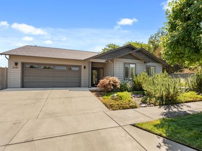 2147 La Connor Dr, Medford, OR, 97501