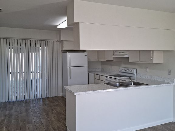 4th image of 2906 Santa Barbara Blvd APT 1