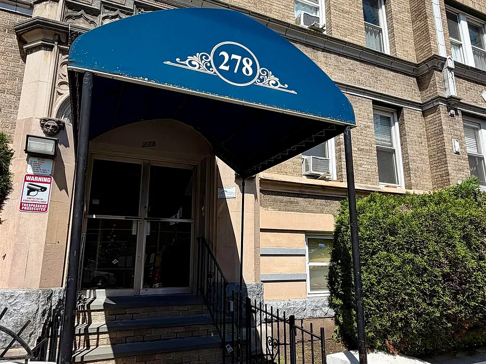 278 Magnolia Ave #8
