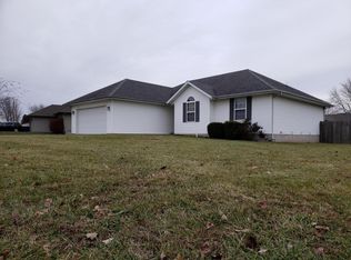 100 Sedona Ln, Willard, MO 65781