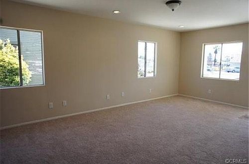 4th image of 523 E El Morado Ct