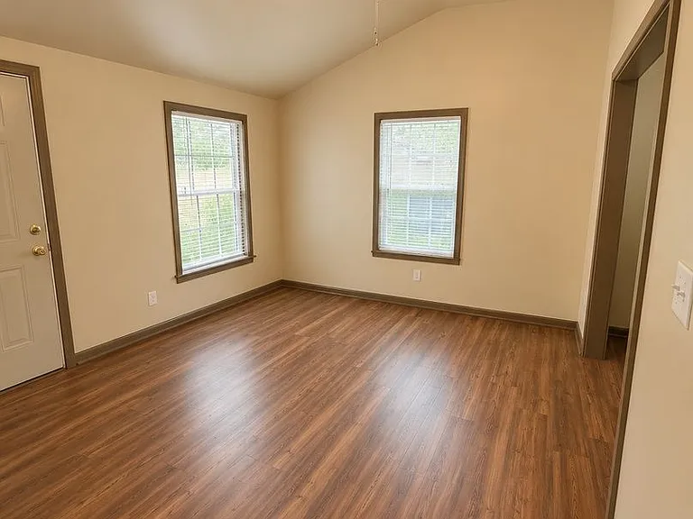 5867 Althea Ave — Photo 4