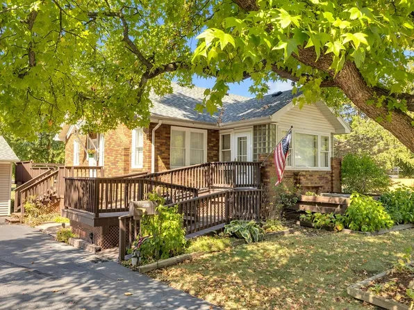 4057 N Constant View Dr, Decatur, IL 62526