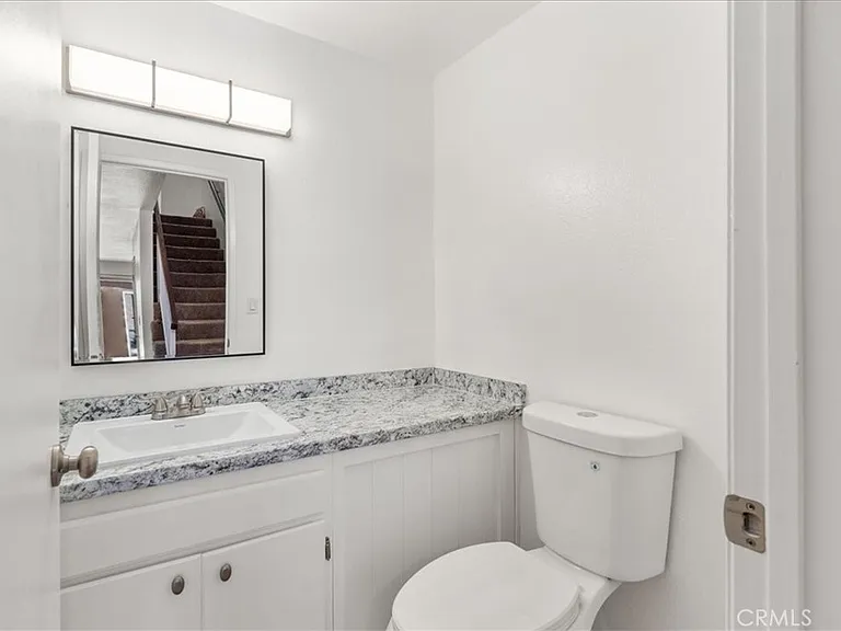 162 Tamarisk St — Photo 7