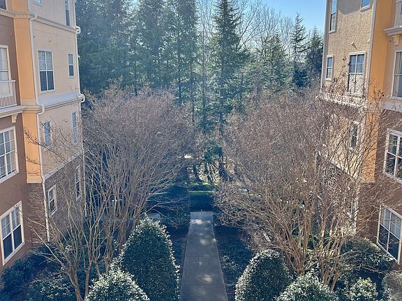 4th image of 10 Perimeter Summit Blvd NE APT 3307