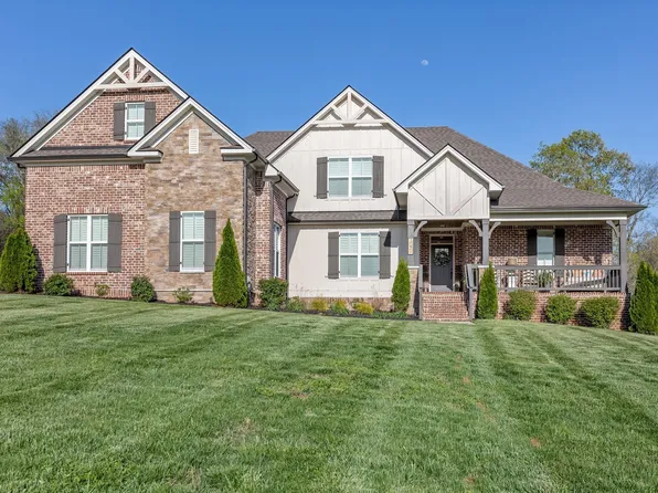 1070 Hideaway Rd, Columbia, TN 38401