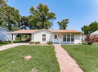 204 Briarwood Dr, Granite City, IL 62040