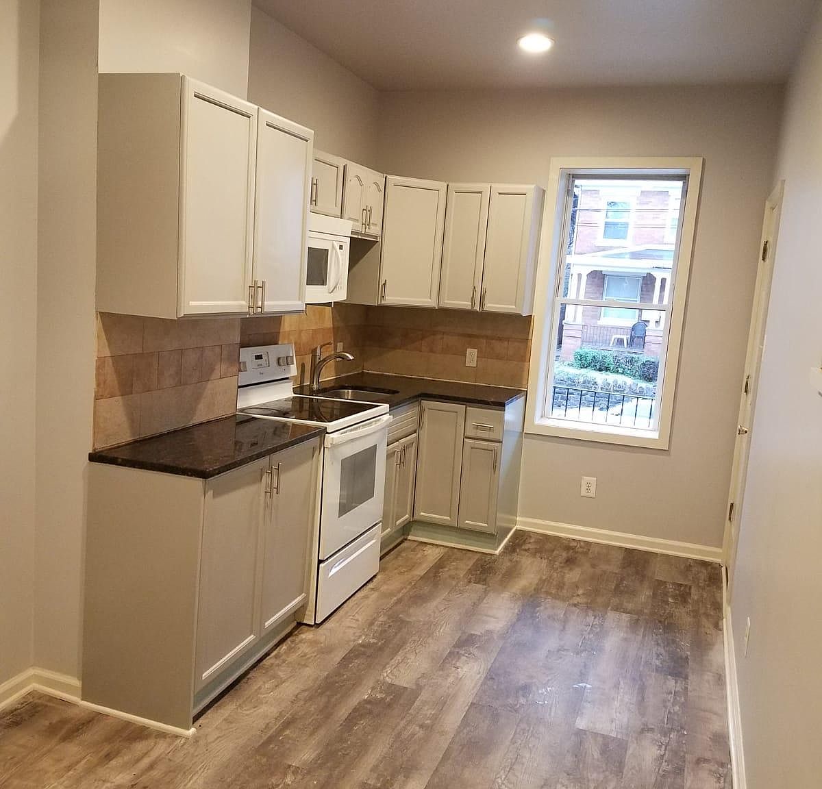 4914 Knox St Floor 1, Philadelphia, PA 19144 | Zillow