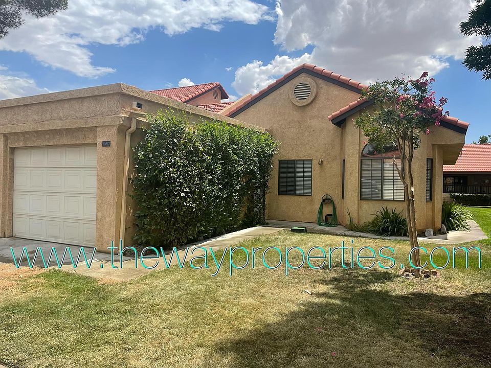 1st image of 19037 Elm Dr