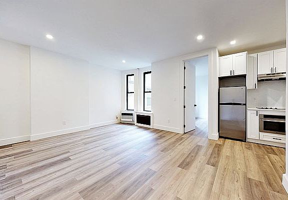3rd image of 2785 Broadway #44