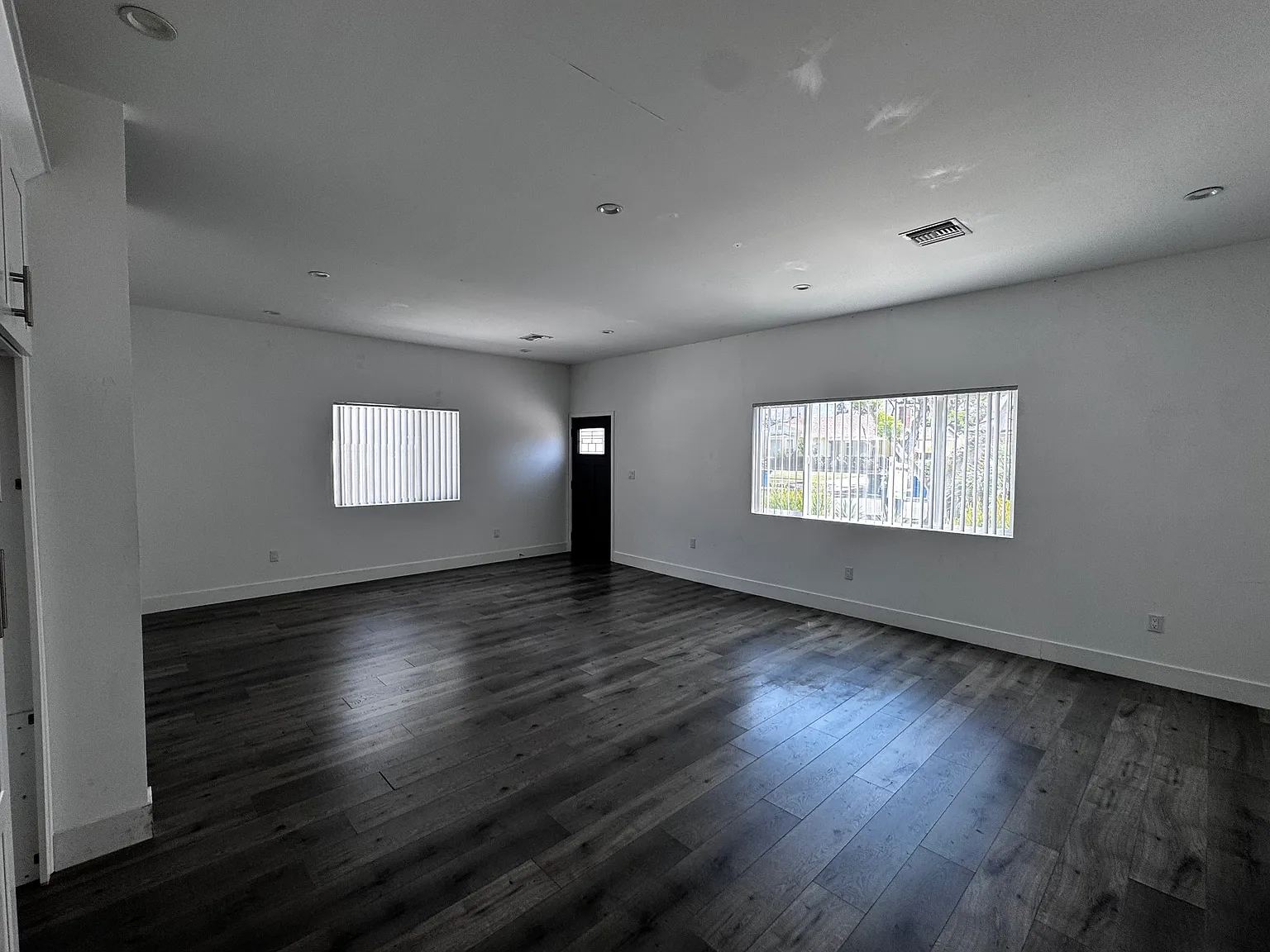 2 bed, 1000 sqft, $3,800 — Photo 4