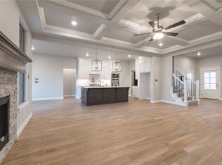 9305 NW 116th St, Yukon, OK 73099