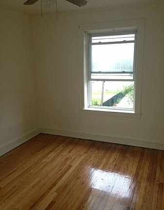 2nd image of 1217 W 81st St #2