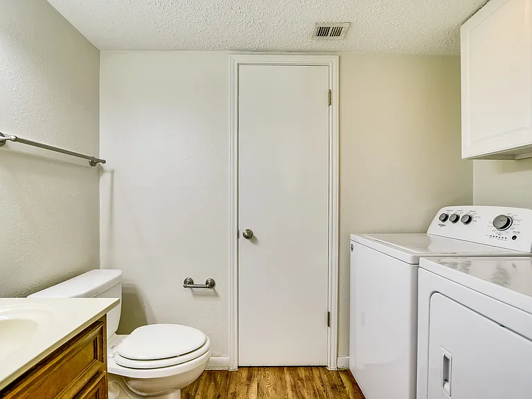 Windmill Townhomes — Photo 30