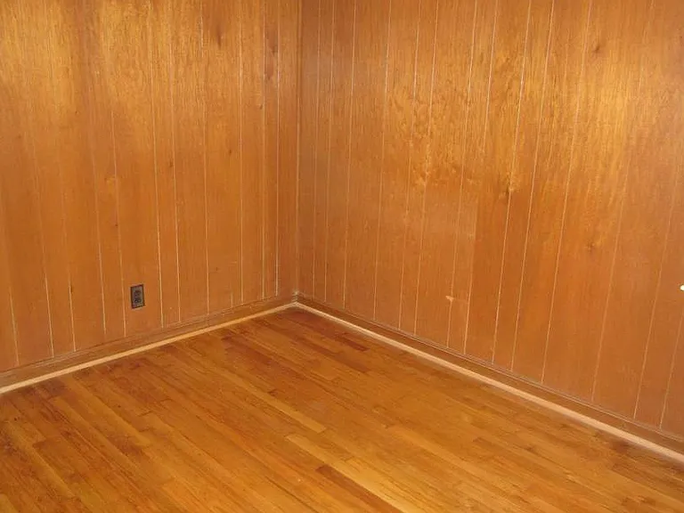 706 Pineview Dr — Photo 8