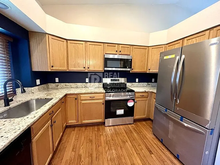1313 Coolcrest Dr — Photo 7