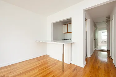 Rented by R New York