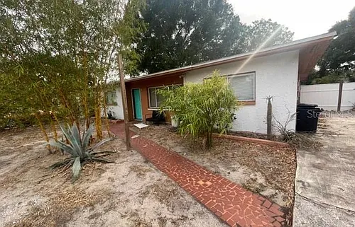 709 W Bayshore Dr Photo 1