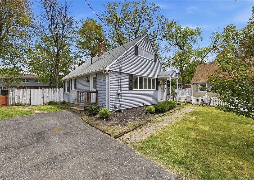 1st image of 49 Canterbury Rd
