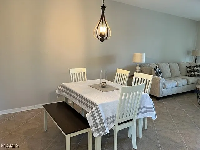 2 bed, 2.0 bath, 1116 sqft, $4,900 — Photo 3