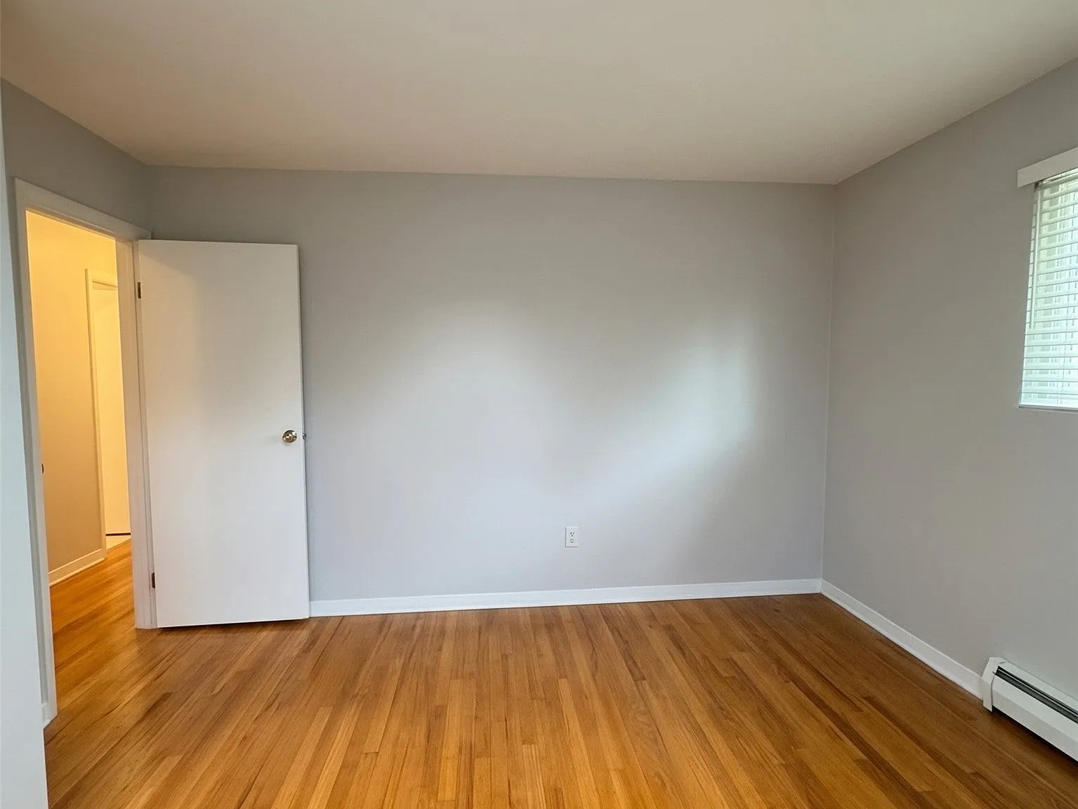 3 bed, 2.0 bath, 2146 sqft, $2,600 — Photo 4