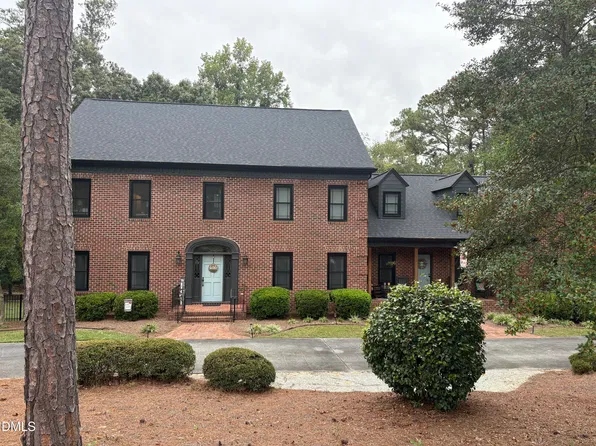 275 Oak St, Lillington, NC 27546