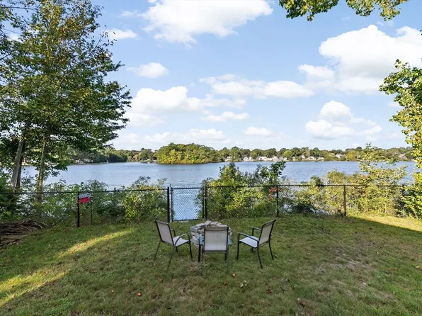 126 Westminster Rd, Weymouth, MA 02189