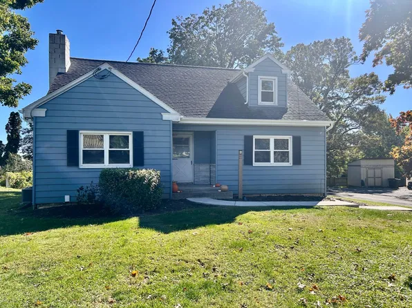 2126 Hobson Rd, Lancaster, PA 17602