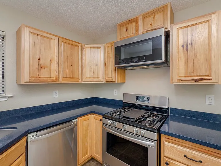 12917 Meehan Dr — Photo 15