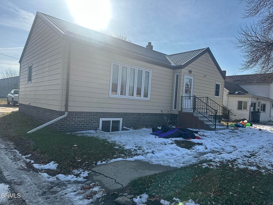 209 5th Ave, Edgeley, ND 58433 Zillow