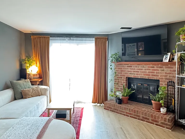 7713 Crown Crest Ct — Photo 14